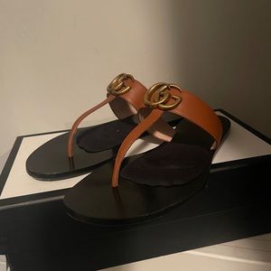 Leather thong sandal with Double G 38.5 (8.5)